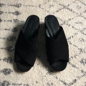 Vince Suede Black Slides
